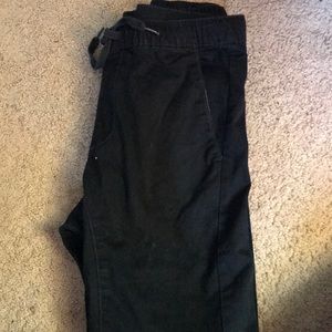 Men’s black skinny joggers. Size S